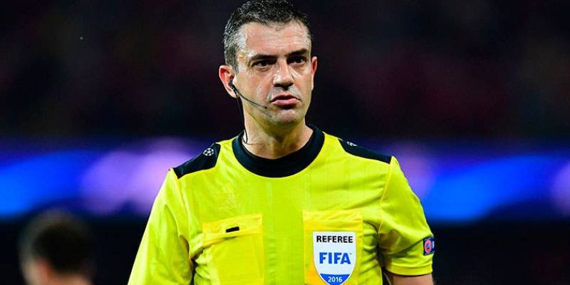Viktor Kassai nổi tiếng bởi sự nghiêm túc và chặt chẽ của mình